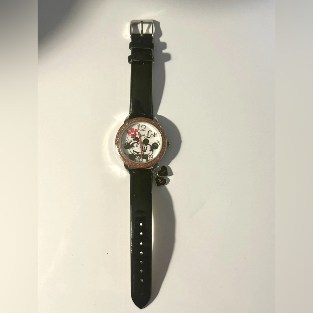 Mickey & Minnie Mouse Watch~”Luv You Lots" Charm~New Battery PRE-OWNED/VERY GOOD